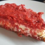 Jahodový cheesecake pečený