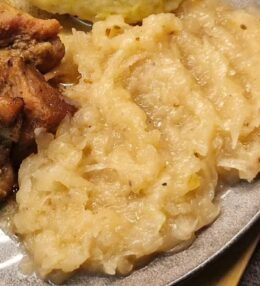 Dušené kedlubnové zelí