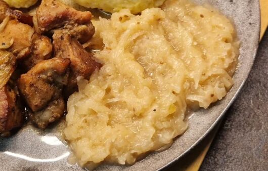 Dušené kedlubnové zelí