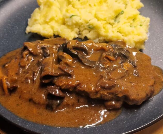 Vepřová krkovice na houbách