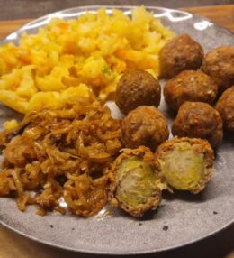 Masové koule plněné růžičkovou kapustou