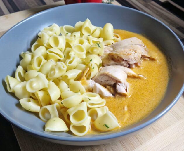 Kuře na paprice se smetanou